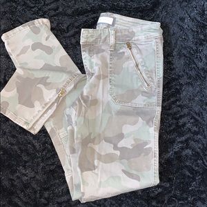 Abercrombie & Fitch stretch camo jeans